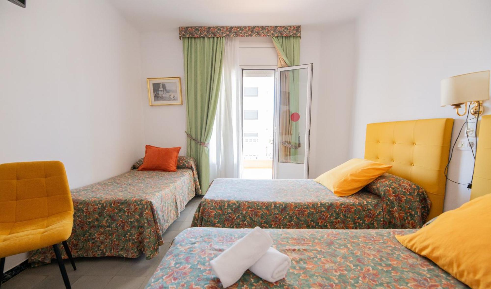 Hotel Montana By Bossh! Hotels Roses Exterior foto